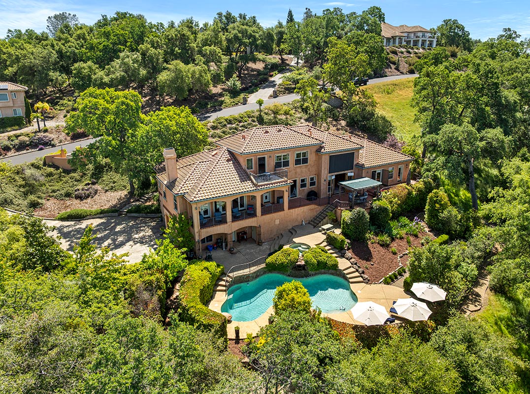 Tesla & All Furnishings Included!